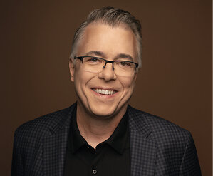 "Pluribus" and "Breaking Bad" Creator Vince Gilligan to Receive LMGI's Eva Monley Award