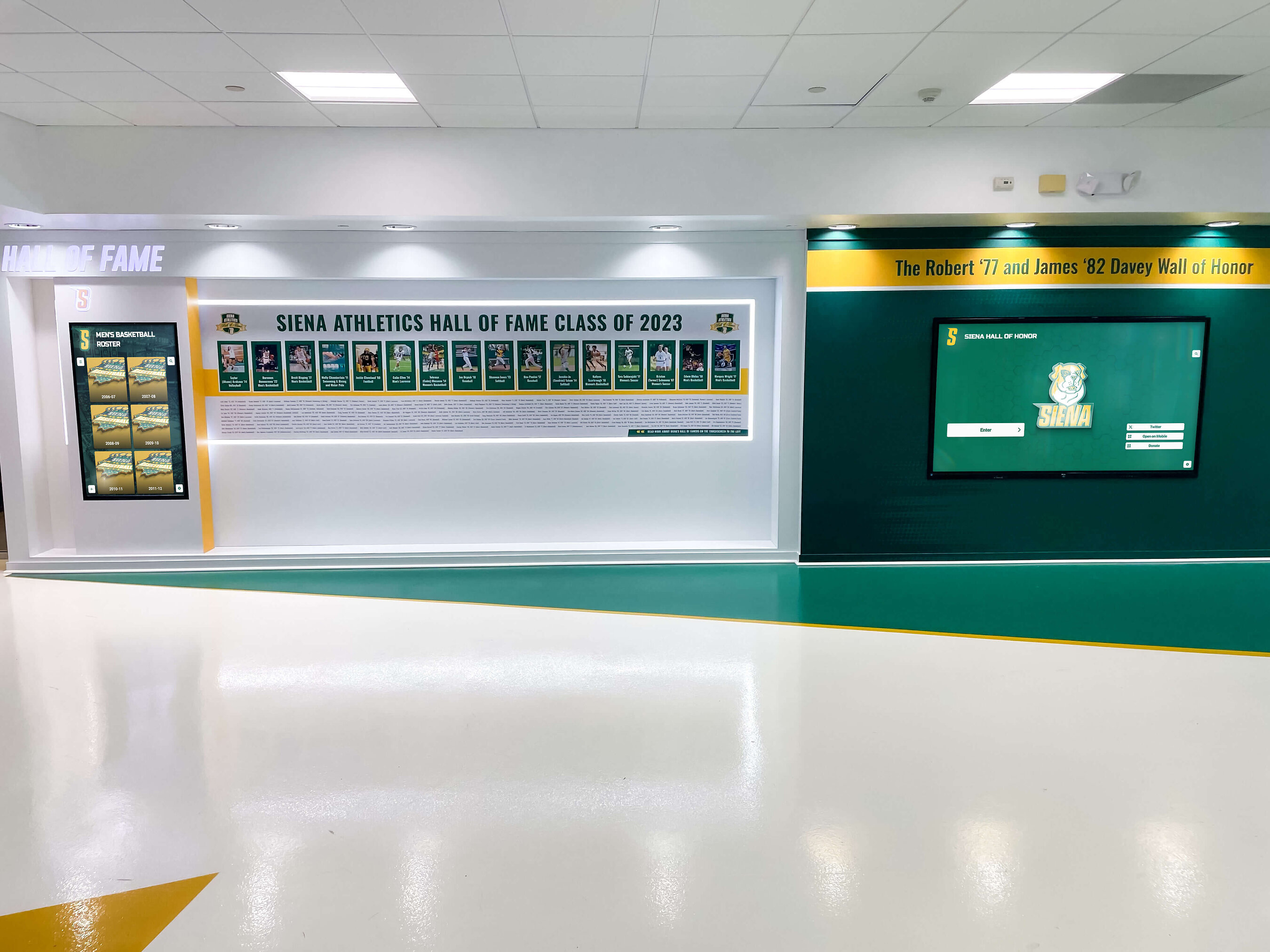Transform Campus Before Fall: The Strategic Advantage of Digital Recognition Displays for Colleges and Universities