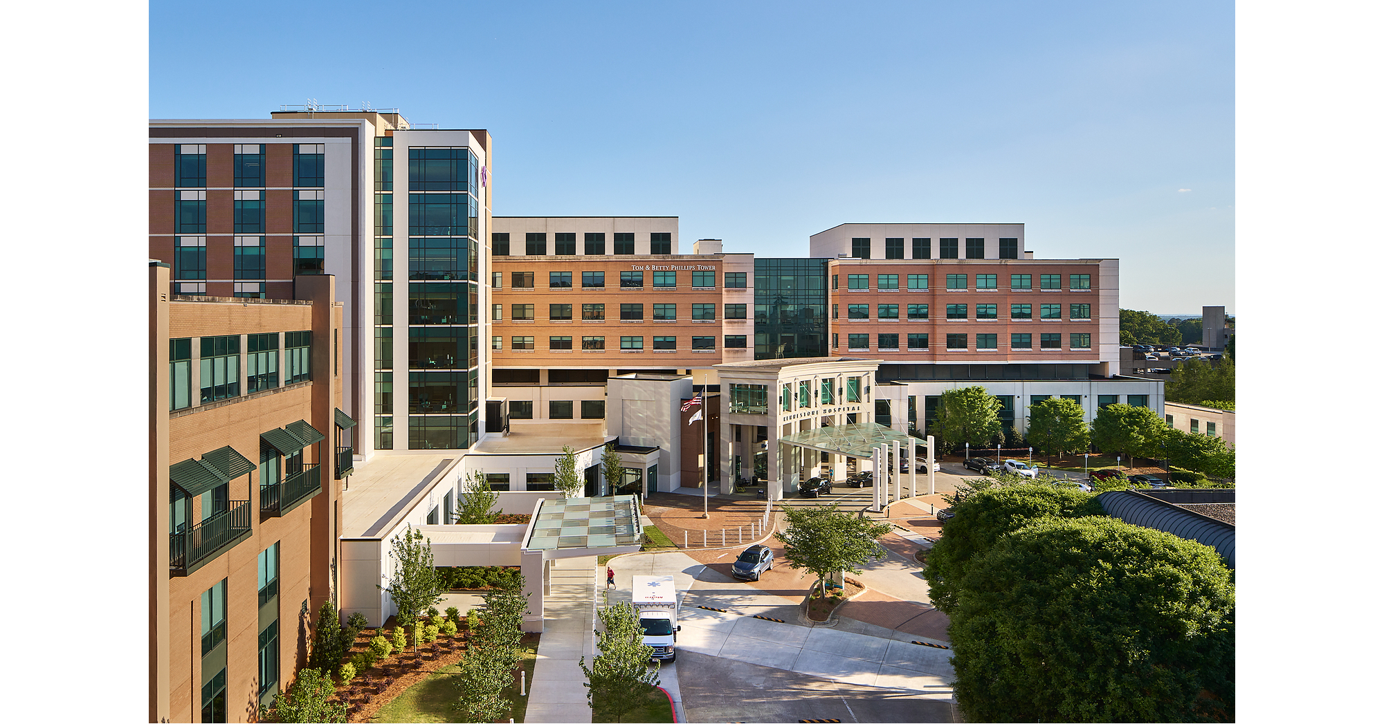 Hammes celebrates final move phase of Wellstar Kennestone Regional Medical Center's new bed tower