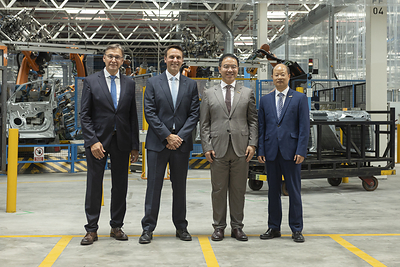 Ford and Geely announce joint venture for Europe at Ford's Valencia plant