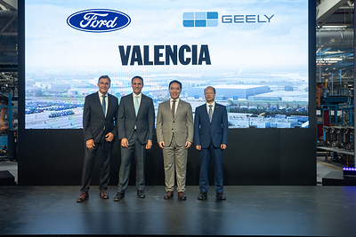 FORD ET GEELY AUTO S'UNISSENT EN EUROPE POUR PRODUIRE LA PROCHAINE GÉNÉRATION DE VÉHICULES MULTI-ÉNERGIES EN ESPAGNE