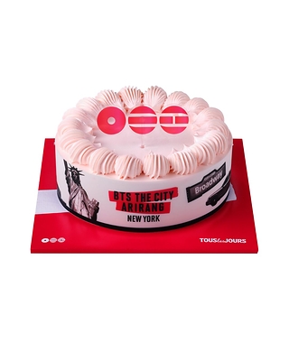 Fans can celebrate BTS THE CITY ARIRANG NEW YORK with an exclusive limited-edition cake from TOUS les JOURS