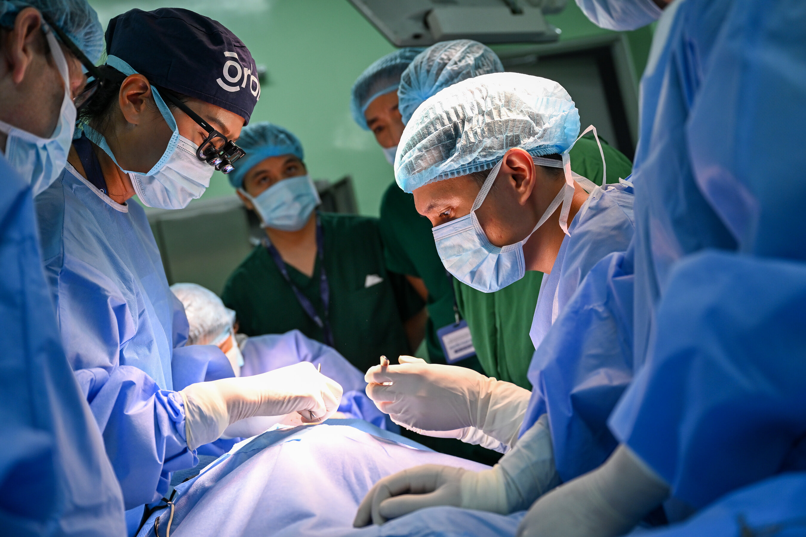 Orbis célèbre 30 ans de progrès en santé oculaire au Vietnam