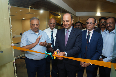 Aravind Eye Care System et Alcon inaugurent un centre mondial d'excellence dédié à la formation en rétinologie à Coimbatore, en Inde