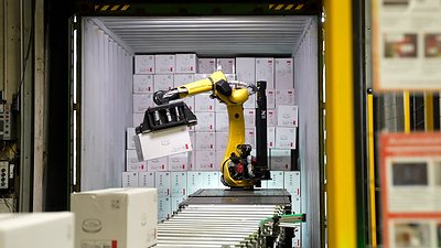 RockyOne automates container unloading at BAUHAUS' Krefeld center. RockyOne automates container unloading at BAUHAUS' Krefeld center.