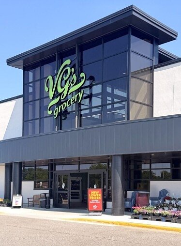C&S Wholesale Grocers, LLC (C&S) has lowered prices on thousands of groceries throughout its hometown grocery stores — including Family Fare®, VG’s® Grocery, Martin’s™ Super Markets and Piggly Wiggly® — offering additional value to shoppers on the items they want the most throughout the summer.