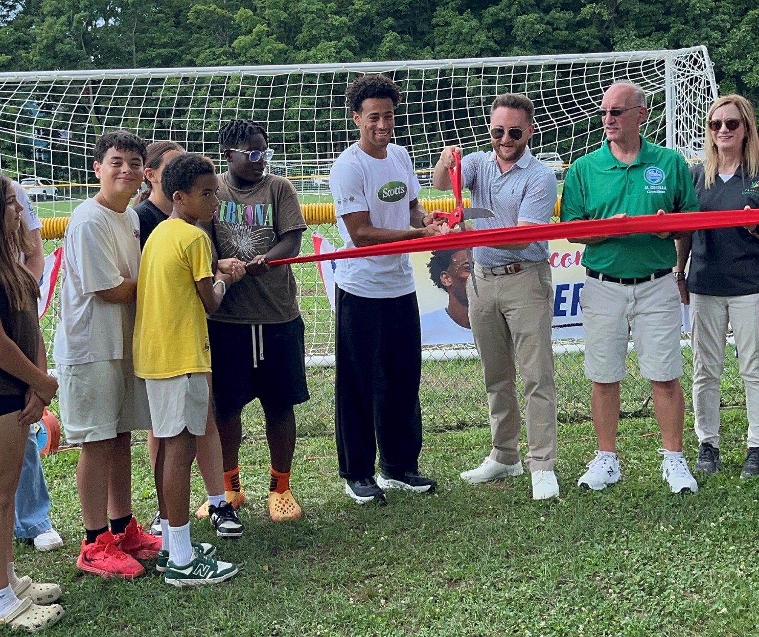 Scotts® and USMNT Star Tyler Adams Celebrate the Grand Opening of the Renovated Tyler Adams Soccer Pitch