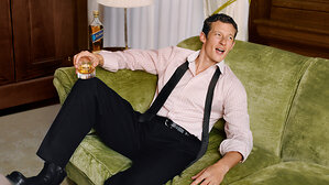 Johnnie Walker Blue Label、Callum Turnerのグローバル・アンバサダー起用を発表