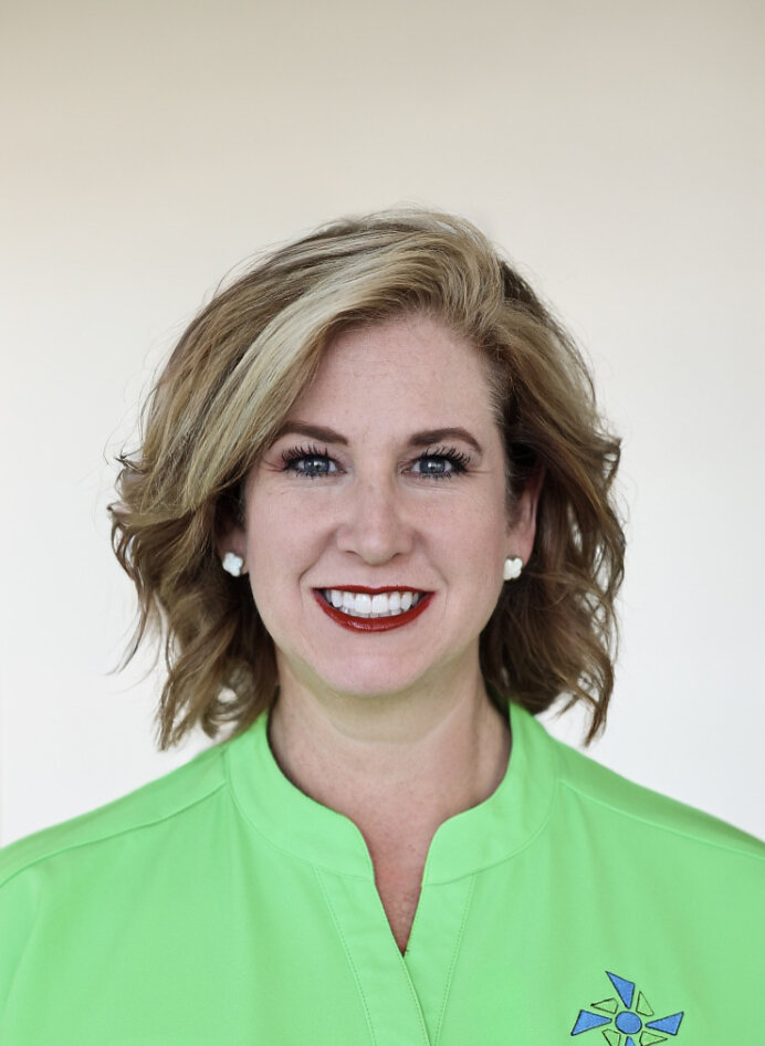 In HelloNation, Nervous System Health Expert Dr. Mikala Reznik, PT, DPT, ICP, CRNC Explains Microcurrent Neurofeedback for Focus