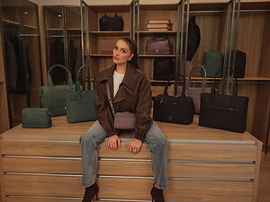 SAMSONITE PARTNERS WITH OLIVIA CULPO ONCE MORE IN LATEST "IT'S NOT JUST A BAG, IT'S A SAMSONITE" CAMPAIGN