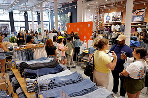 PACSUN CELEBRATES NEW DENIM COLLECTION AND BACK-TO-SCHOOL SEASON WITH SOHO FLAGSHIP EXPERIENCE
