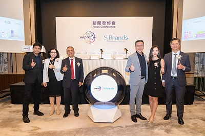 Mr. Nagender Arya, President East Asia, COO-International Business, Wipro Consumer Care (Third from left) and Mr. Dick Sy Ong, Founder and President of S Brands (Third from right) made an official acquisition announcement.