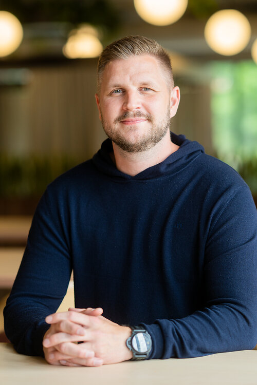 Marcus leads IG Labs, Insight Global's enterprise AI services and product development unit. 