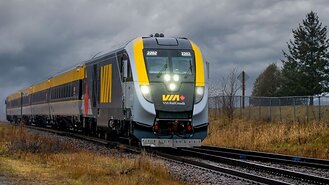 Unifor celebrates Made-in-Canada manufacturing of VIA Rail passenger cars