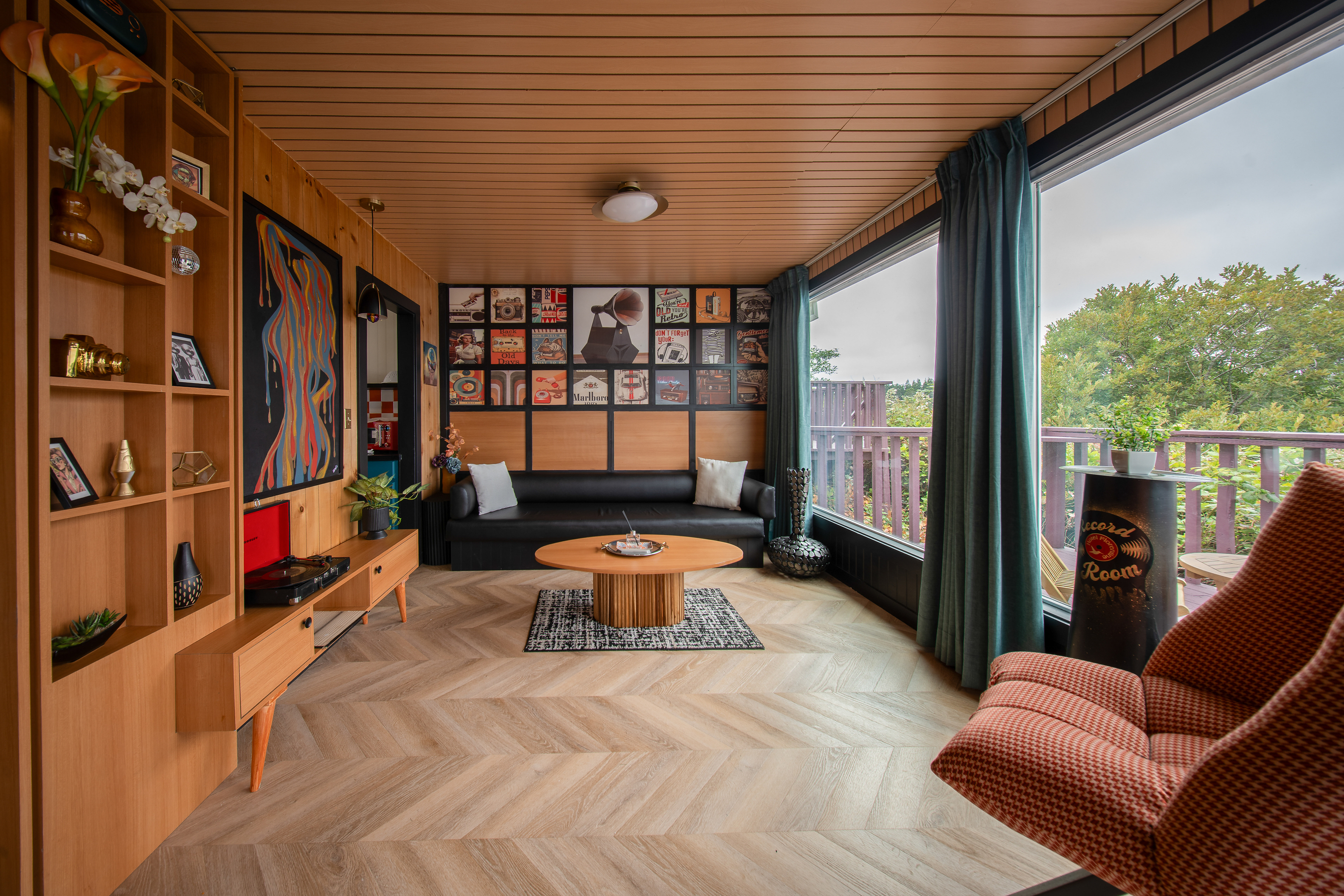 Florentine Waterfront Hotel wins 2026 Eugene Cascades &amp; Coast Destination Award