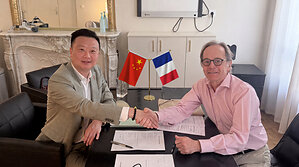 MOYOM fait progresser l'esthétique régénérative en Europe grâce à la certification APHRANEL® conforme au règlement MDR de l'UE et à une collaboration scientifique stratégique avec Expert2Expert