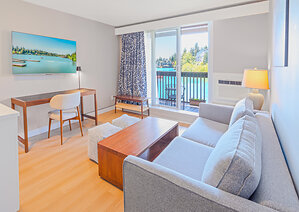 The Lakeshore Inn Unveils Newly Renovated Guest Rooms in Lake Oswego
