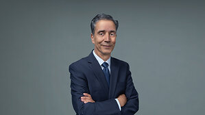 Cornea Transplant Specialist Mohammad Dastjerdi, MD, Joins NYU Langone Eye Center