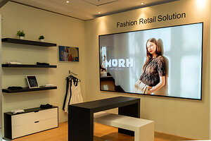 Samsung México transforma la experiencia en el retail de moda con sus soluciones de visualización