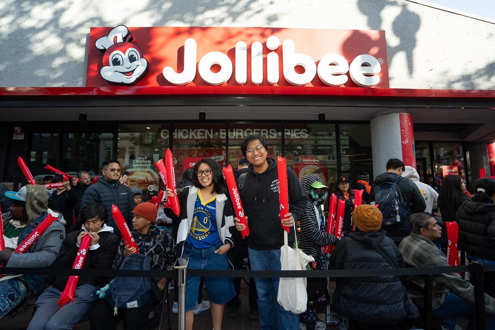 Jollibee Welcomes Swarms of Delighted Fans at the Grand Opening of Its New Downtown San Francisco Location, Marking a Truly Joyful Milestone for the Brand