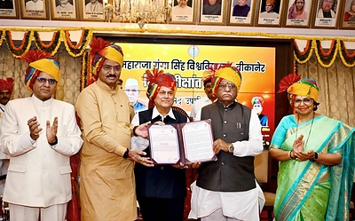Dr Achyuta Samanta being conferred the honorary doctorate by Haribhau Bagde, Governor of Rajasthan and Chancellor of Maharaja Ganga Singh University at a special function at Raj Bhavan in Jaipur.
