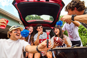 Dollar Shave Club Expands College Razor Handles Collection From 14 to 44 Licensed Schools