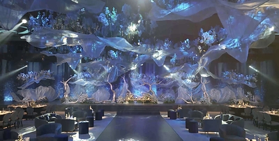 A Mystère production: artistic direction, music and stage storytelling under one creative roof.