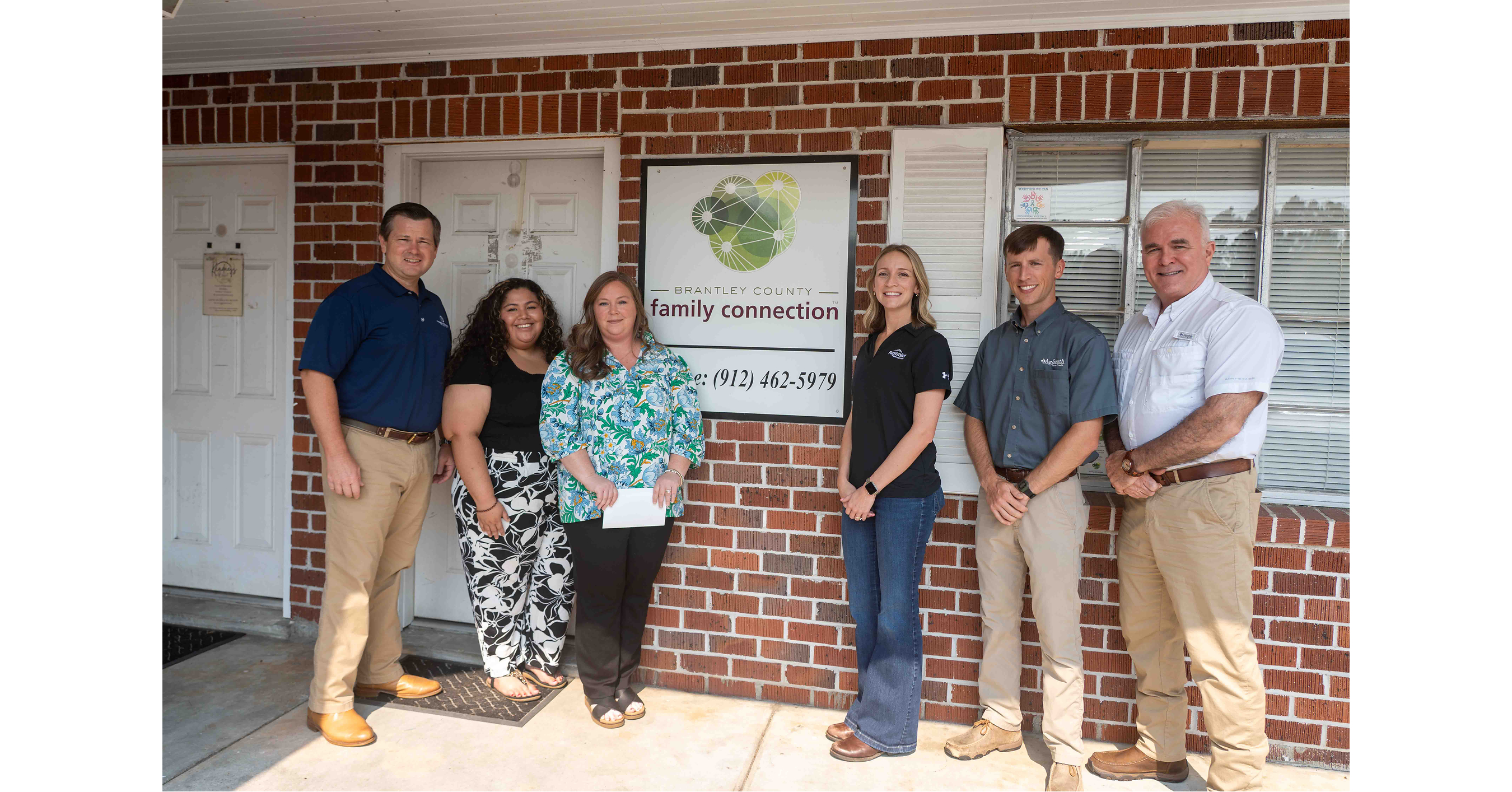 Georgia Forestry Foundation Presents $85,000 to Brantley County Family Connection for Wildfire Recovery