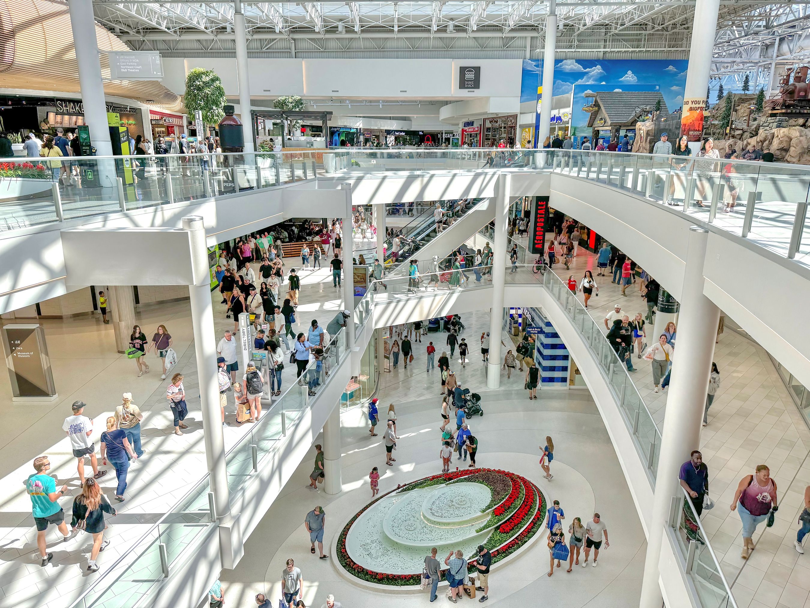 Experiences are reshaping back to school shopping, new Mall of America® survey finds