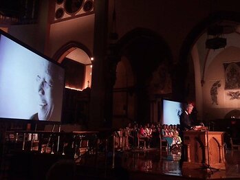 The Art of Guillermo Esparza. U.S. President Bill Clinton delivers speech in honor of The Nobel Peace Prize Laureate Nelson Mandela. Photo CULTUREHORDE. All Rights Reserved.
