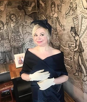 Juilliard School concert pianist Maria Andriasova (Andreasian), Laureate of The Gulbenkian Prize, photographed by her husband Guillermo Esparza at his NYC Art Studio. All Rights Reserved.