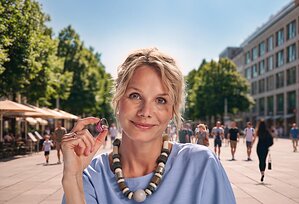 Introducing Oticon Reveal™ - the world's first hearing aid powered by Dual AI