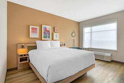 Cambria Hotel Euless - DFW Airport South bed