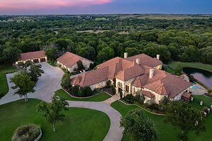 Luxury agent Clay Patterson joins top brokerage in Dallas-Fort Worth, and launches extreme estate in Aledo with sprawling stone home, private pond and nine acres of wow
