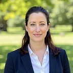 Sussan Headshot