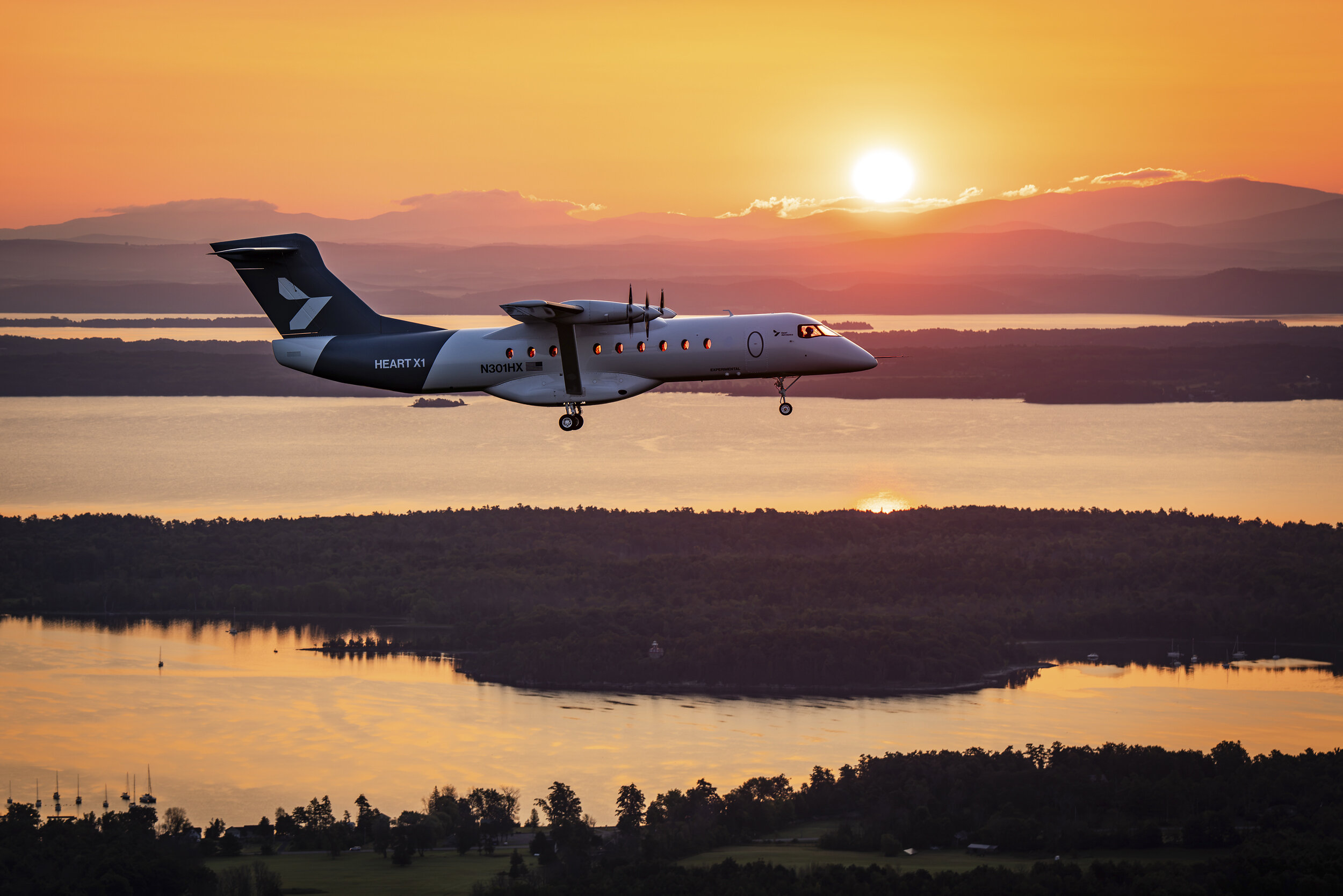 Heart Aerospace achève le premier vol du plus grand avion électrique