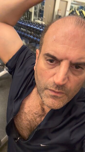 Noting Jonathan Sutter, CEO TravelingWiki, and his journey in common housing (senior living) at 200 LBS at 14 years old to nearly 140 LBS at 15 years old and in the gym daily.