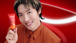 Colgate® Lancar Optic White™ Vitamin C Baharu Bersama j-hope BTS