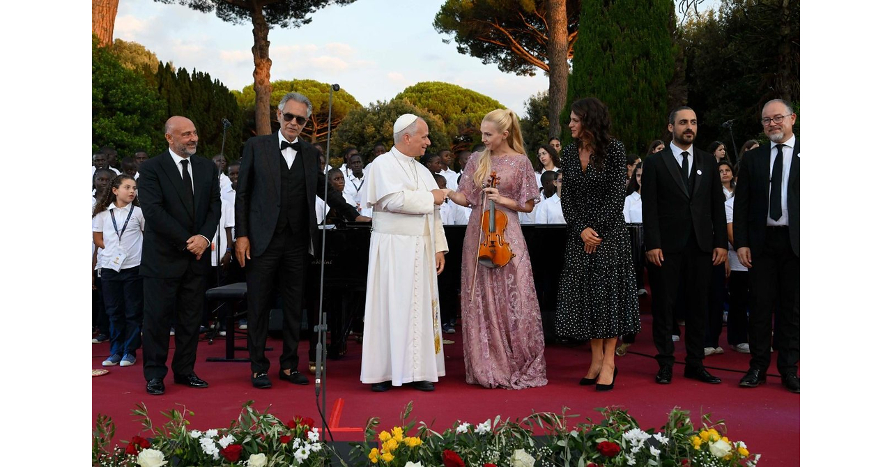 EL PAPA LEÓN XIV Y ANDREA BOCELLI SE UNEN EN UN HISTÓRICO "CÁNTICO DE PAZ" CON EL APOYO DE BANVELCA