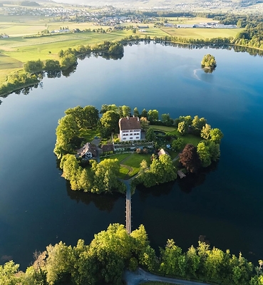 The Meeting Venue - Castle Mauensee, Lucerne, Switzerland