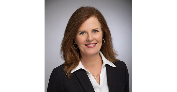 Lisa Hunter to Retire After 30 Years at Simmons Bank