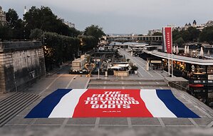 Ajax says goodbye to Godts with a classy message in Paris: THE FUTURE BELONGS TO YOUNG GODTS