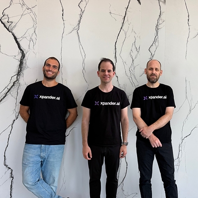 Xpander, the vendor-neutral platform enabling enterprises to go AI-native, announces a $7.5M Seed round. Founders, from left: Moriel Pahima (CTO), David Twizer (CEO), Ran Sheinberg (CPO)