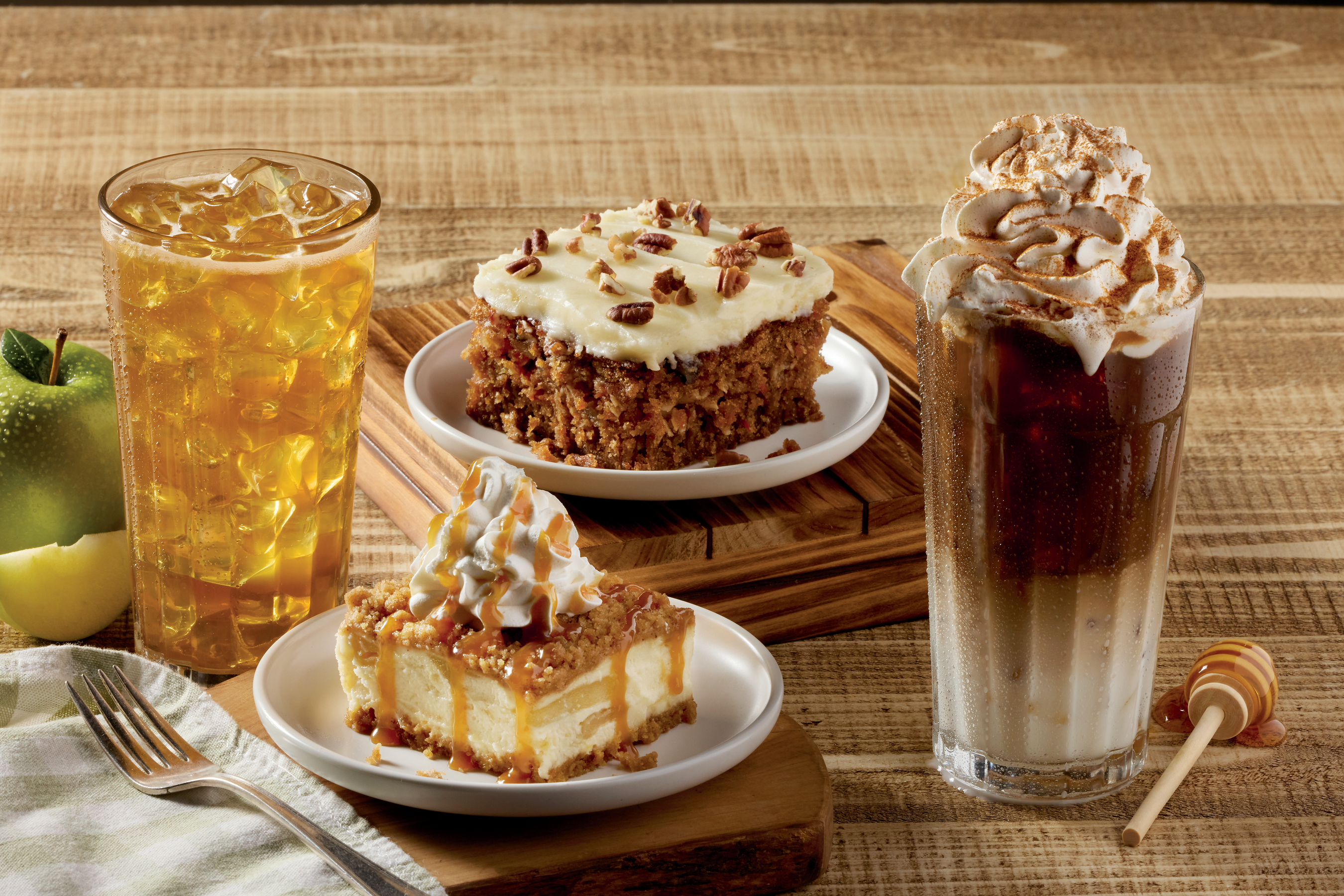 Cracker Barrel Welcomes Fall with New Crispy Homestyle Chicken Deals, Seasonal Favorites and Free Kids Toy Promotion