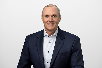 Alexander joined Jewelers Mutual in 2015 and for the past eleven years has contributed to a company evolution that is still accelerating. With a deep understanding of the company’s strategy, culture, operations, and competitive position, he was promoted to President in 2025, putting him at the center of executing the company’s next phase.