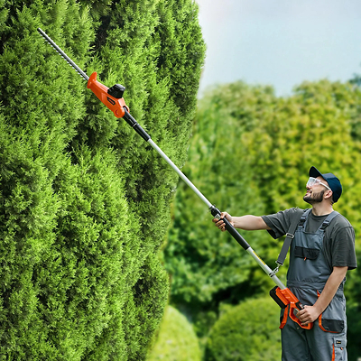 VEVOR’s cordless hedge trimmer 