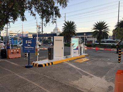The smart parking ecosystem at SM Southmall integrates automated access control and ALPR technology to enable a seamless parking experience.