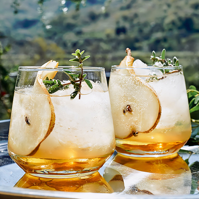 Extend the relaxed spirit of Italy's beloved Ferragosto into fall with Gemma di Luna Prosecco DOC, which is perfect for seasonal gatherings. For a fall-inspired spritz, mix Gemma di Luna with pear nectar, elderflower liqueur, and seltzer.