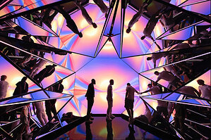 EDGE NYC OFFERS ALL NEW FAMILY TICKET BUNDLES AND EXPERIENCES TO EXPLORE THE SKYDECK AND INDOOR IMMERSIVE INSTALLATIONS LIKE NEVER BEFORE