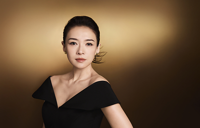 Zhang Ziyi: the new face of Clarins Precious